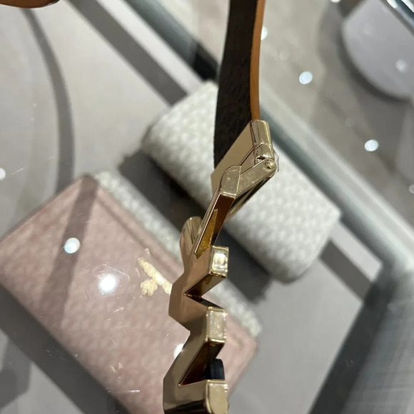 Reversible Logo and Leather Waist Belt - Picture 5 of 6